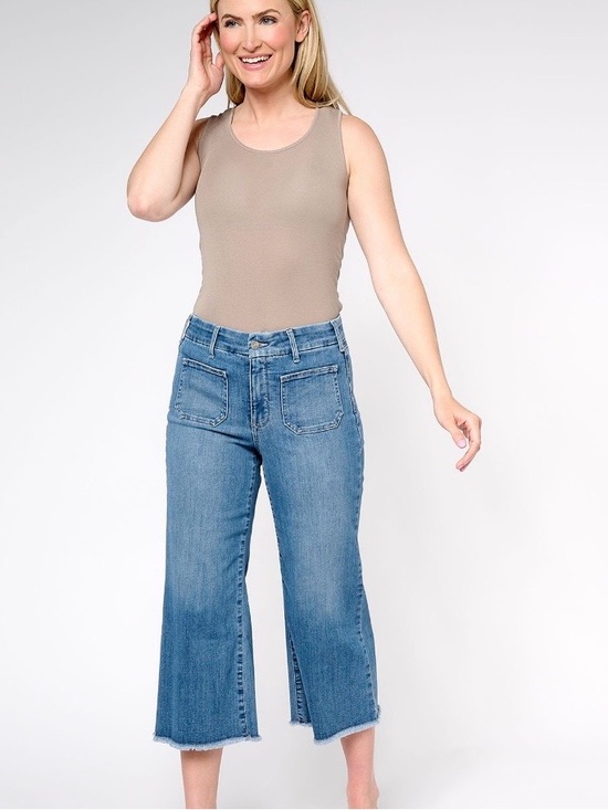 NYDJ Denim - NYDJ Patchie Major Wide Leg Capri Jeans
- Compass - Size 2